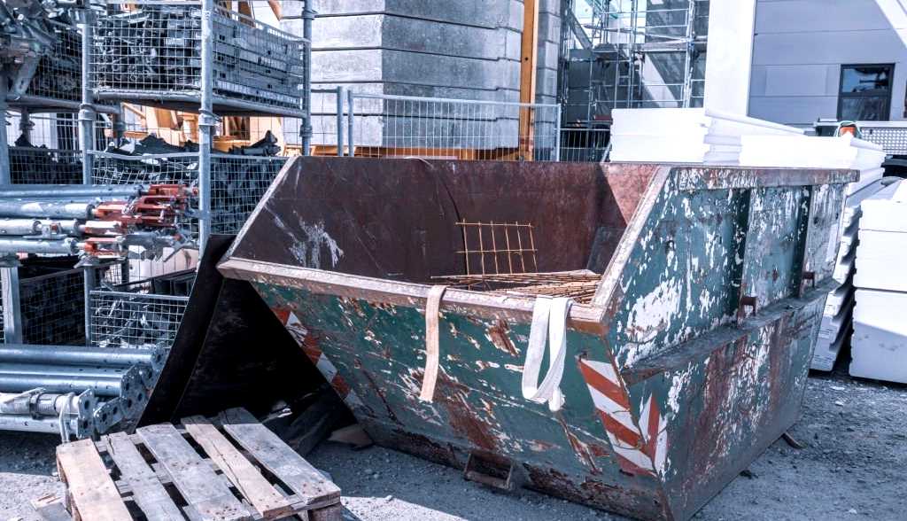 Cheap Skip Hire Services in Mere